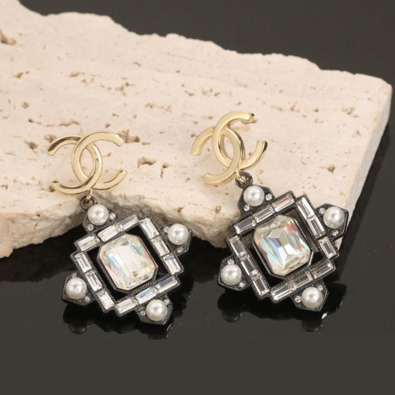 Ba*len*cia*ga earrings